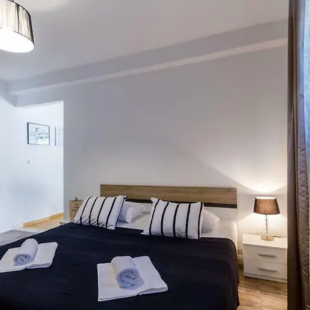 Vendégház Studio Apartman Glorious