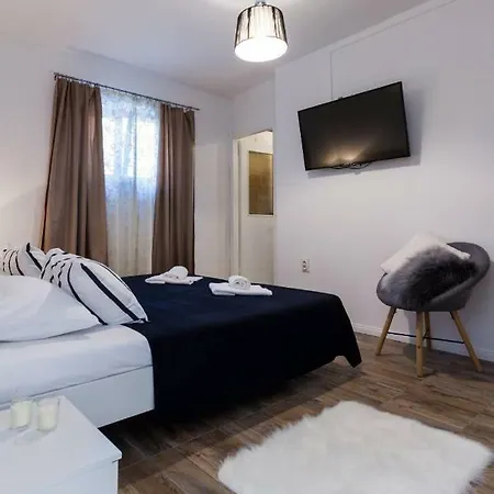 Vendégház Studio Apartman Glorious 3*